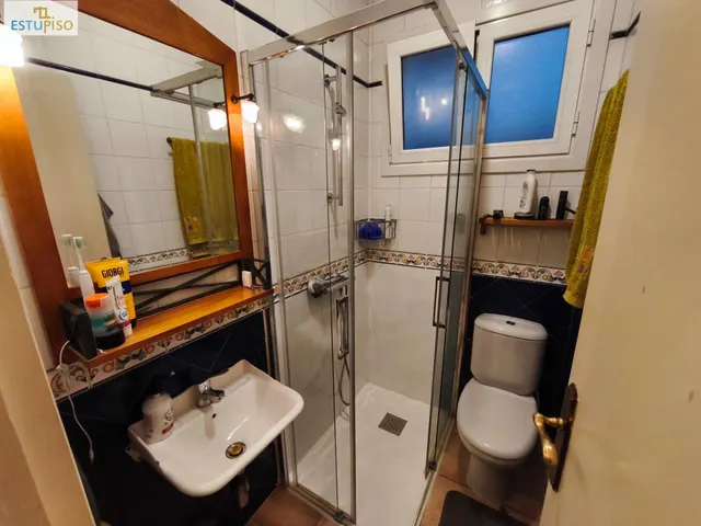 ¡5 habitaciones Y 2 BAÑOS EN PLENO CENTRO! 144 m2 EN CALLE GENERAL ÁLAVA — 39