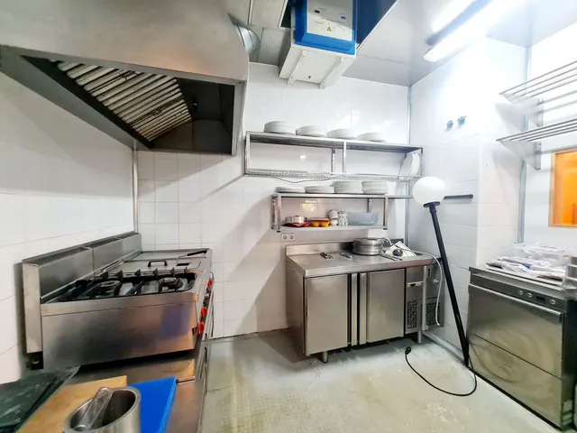 Restaurante 105m² en venta - Marbella — 6