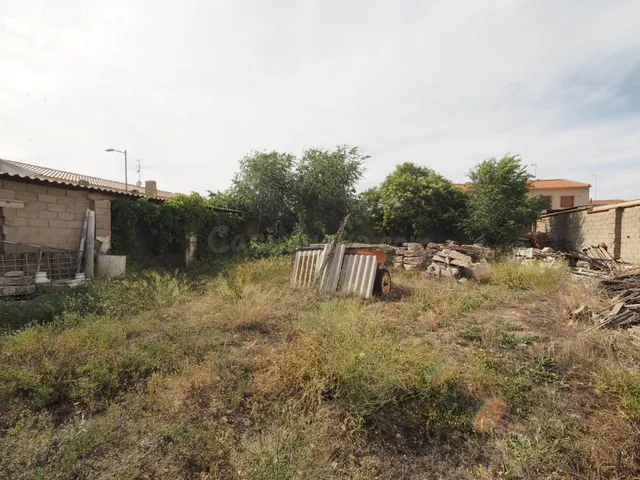 *Se vende SOLAR EN ESQUINA en esquina en Socuellamos con 680 - foto 2