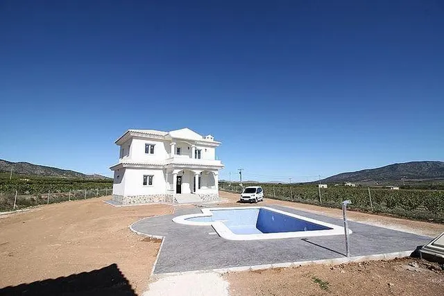 VILLAS DE OBRA NUEVA EN PINOSO — 19