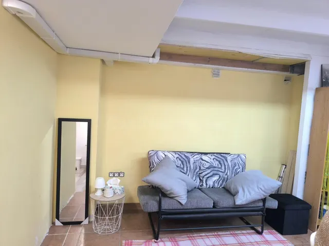 LOCAL COMERCIAL DE 39 m2 CON ALTILLO EN MUY BUENA ZONA DE NO - foto 3