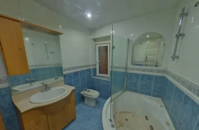 ESTUPENDA CASA EN HUERGAS DE GORDON — 34