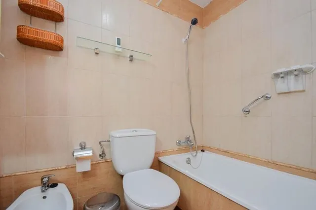 CASA PAREADA EN ALHENDÍN, GRANADA — 25