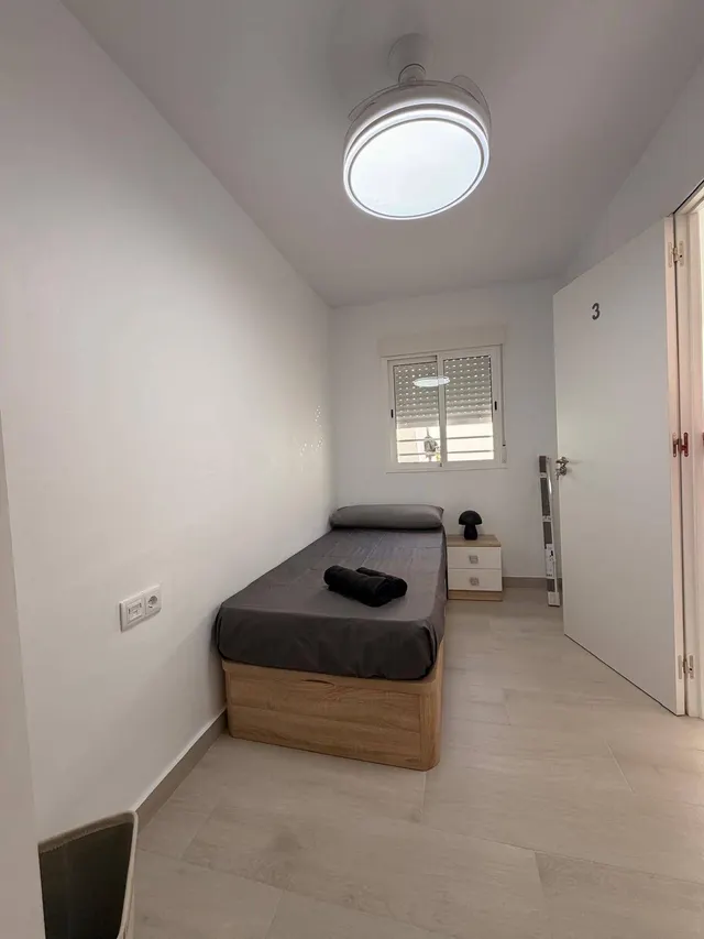 habitaciones EN ALQUILER DE TEMPORADA — 15