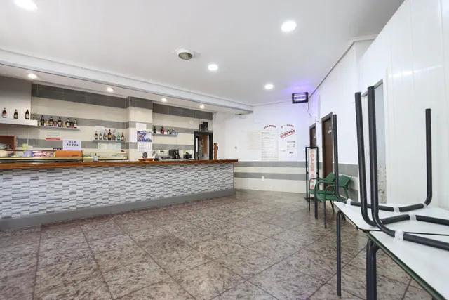BAR EN VENTA