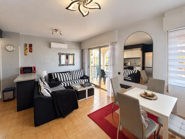Apartamento con vistas al mar en venta en Torrevieja — 6