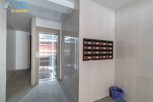 Piso en Zaidín — 19