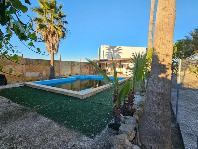 Chalet con dos Viviendas Independientes — 2