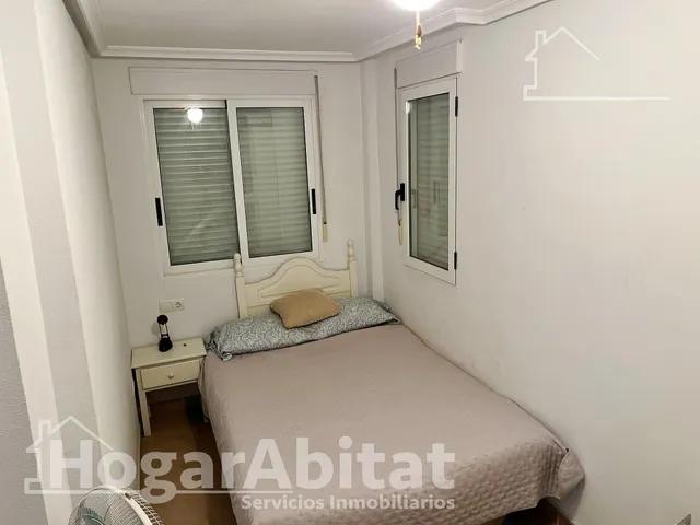 Bonito bajo, acogedor y lleno de luz natural en residencial con piscina y terraza — 14