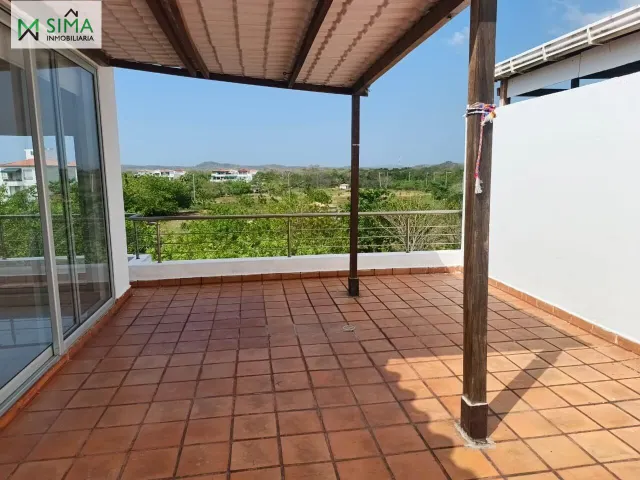 Piso 3 habitaciones 160m² en alquiler - Zona norte — 32