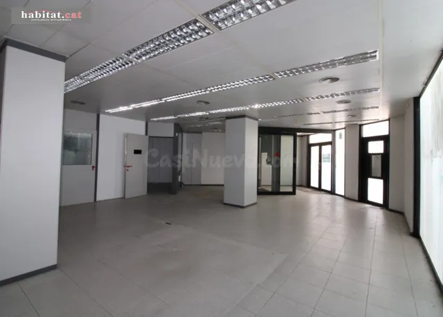 LOCAL COMERCIAL EN SITGES!
