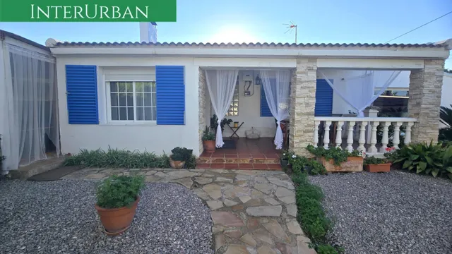 Espectacular chalet independiente con piscina privada y gran parcela en La Pobla de Vallbona — 44