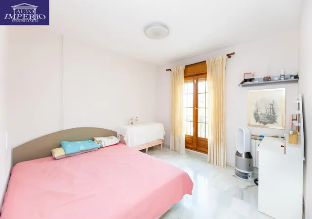 Se vende bonita casa adosada de 4 dormitorios con piscina privada, garaje y gimnasio — 17