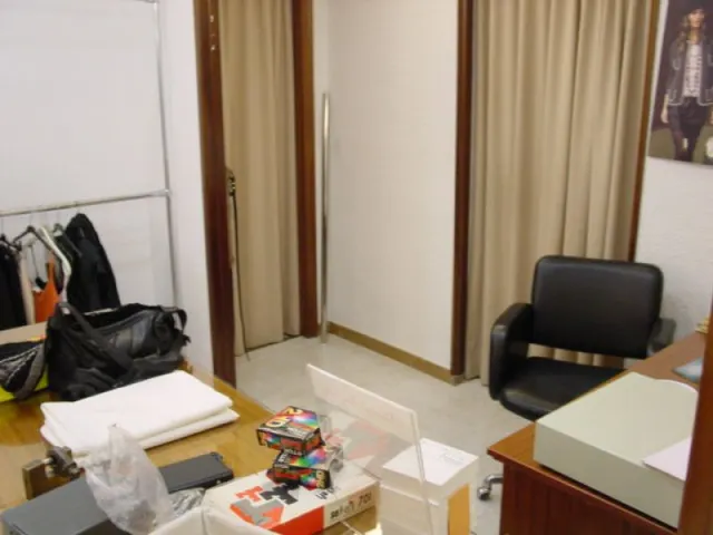 LOCAL COMERCIAL — 4
