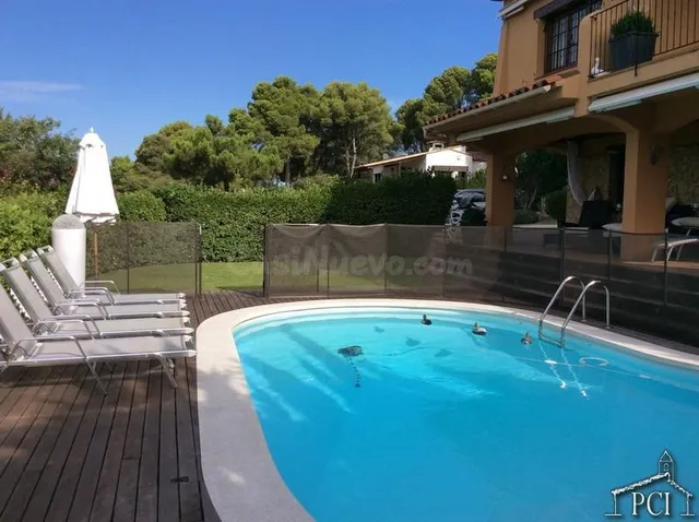 Exclusiva casa de estilo mediterraneo con piscina privada en - foto 2
