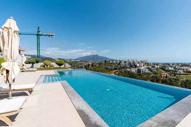 Chalet 5 habitaciones 1266m² en venta - Costa del Sol — 33