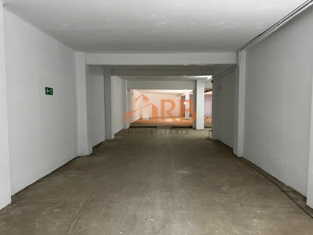 Tu negocio, en el centro de Castelldefels — 9