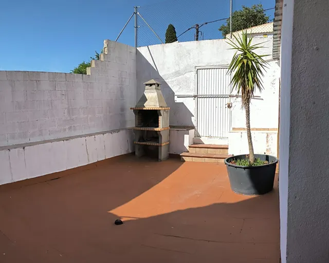 Amplia Planta Baja en el Centro de Tortosa sin Comunidad — 27