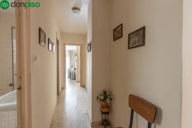 Piso con terraza y gran potencial junto a Camino de Ronda — 25