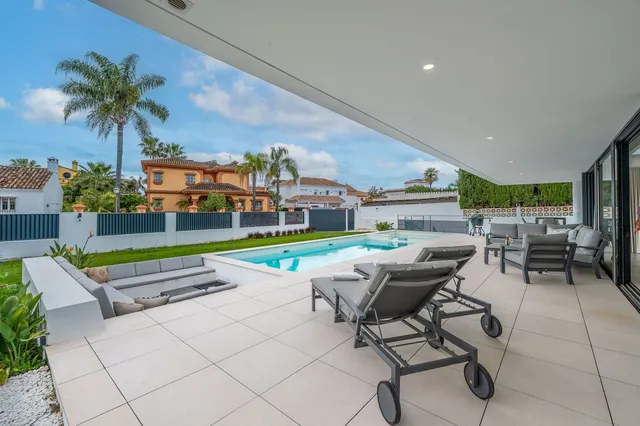 Chalet 5 habitaciones 642m² en venta - Marbella — 37