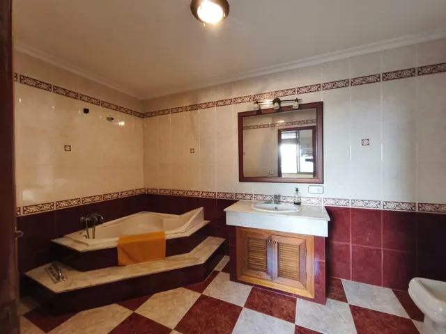VIVIENDA UNIFAMILIAR CON COCHERA EN PEDRO ABAD! — 15