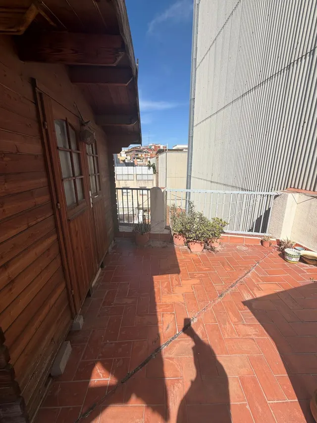 DUPLEX EN VENTA PARA ENTRAR A VIVIR CON GRAN TERRAZA EN BARRIO CENTRO EN CORNELLA DE LLOBREGAT — 18