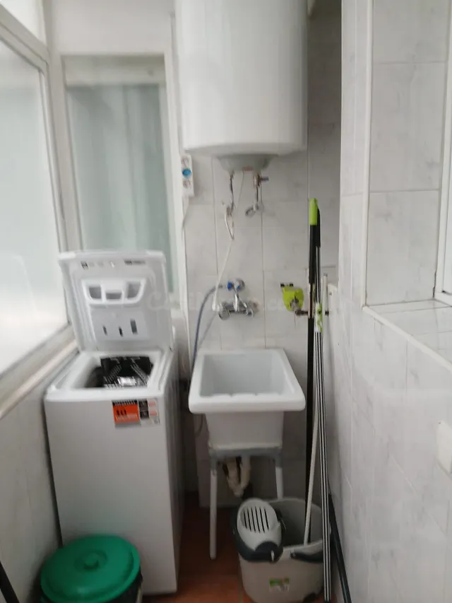 ¡SE ALQUILA HABITACIÓN CERCA DE PLAZA DE TOROS! - foto 4