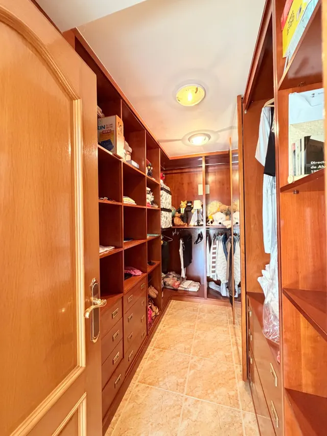 CHALET EXCLUSIVO EN ALZABARES ELCHE, CON PISCINA, ALTAS CALIDADES Y A SOLO 2 KM DEL HOSPITAL — 44