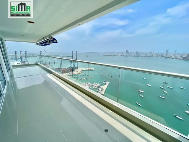 EN VENTA HERMOSO PENTHOUSE SOBRE LA BAHIA DEL BARRIO MANGA