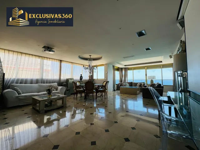 Piso de lujo en primera línea de playa Levante con 3 habitaciones y 2 baños. Exclusivas360 Benidorm — 10