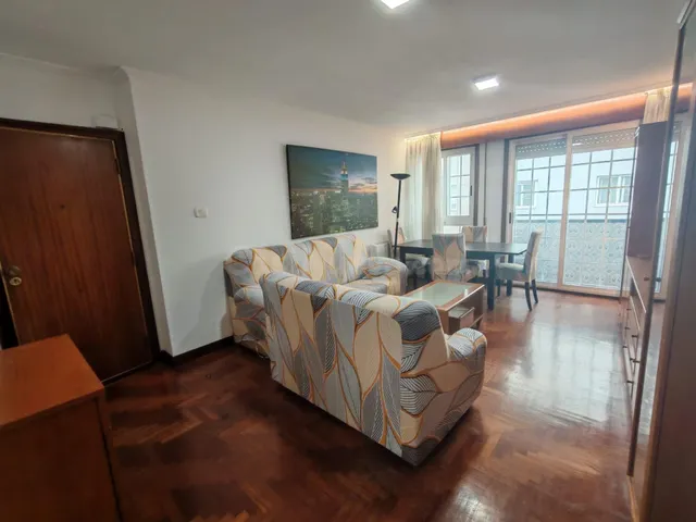 Piso en Doctor Corbal con garaje y trasero - foto 2