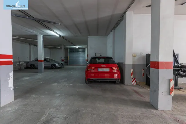 Amplio y luminoso piso de 3 dormitorios listo para entrar a vivir junto al metro de Albolote — 42