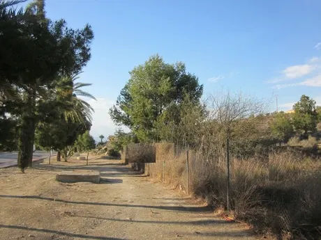 ++GRAN PARCELA DE 1700M2 — 2