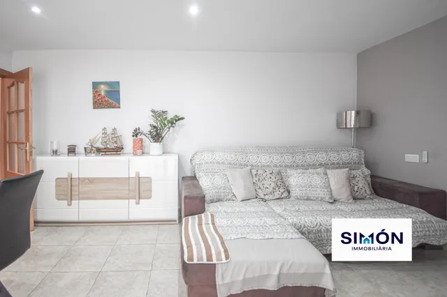 ¡FANTÁSTICA OPORTUNIDAD EN SANTPEDOR! Piso de 3 habitaciones dobles, con balcón y terraza. — 7