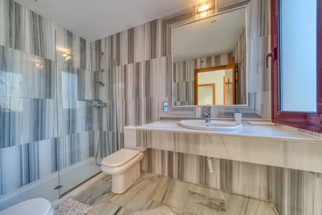 Chalet 5 habitaciones 290m² en venta - Costa del Sol — 18