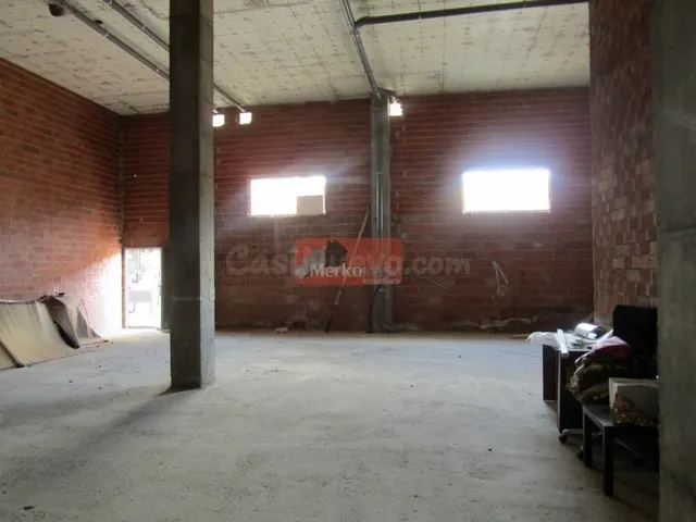 SE ALQUILA BAJO O SE VENDE COMERCIAL EN OBRA AVENIDA DE LA C - foto 5
