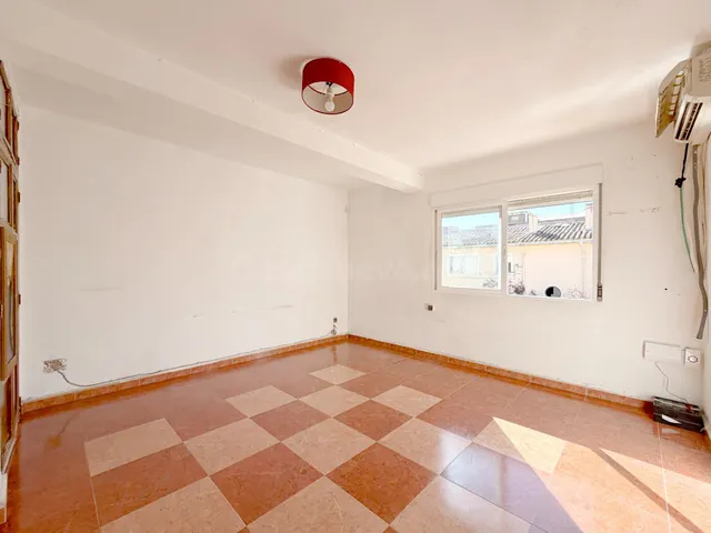 SE VENDE PISO DE TRES DORMITORIOS CON COCINA INDEPENDIENTE PARA REFORMAR - PICARRAL - ZARAGOZA — 2