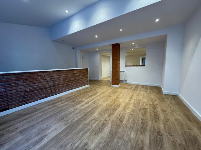 PISO REFORMADO CON GARAJE EN MANRESA — 19