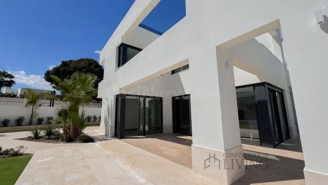 Exclusiva Villa en Benissa con Piscina Infinita y Vistas al  - foto 4