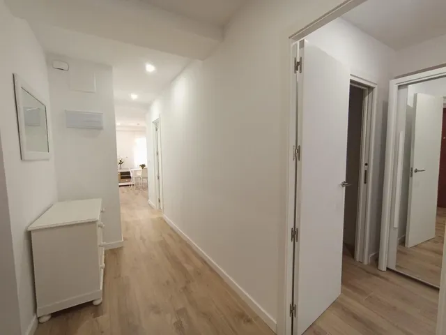 SE ALQUILA COQUETA VIVIENDA REFORMADA CON MUEBLES DE DISEÑO Y PLAZA DE GARAJE     ( DIPONIBLE EN NOVIEMBRE) — 17