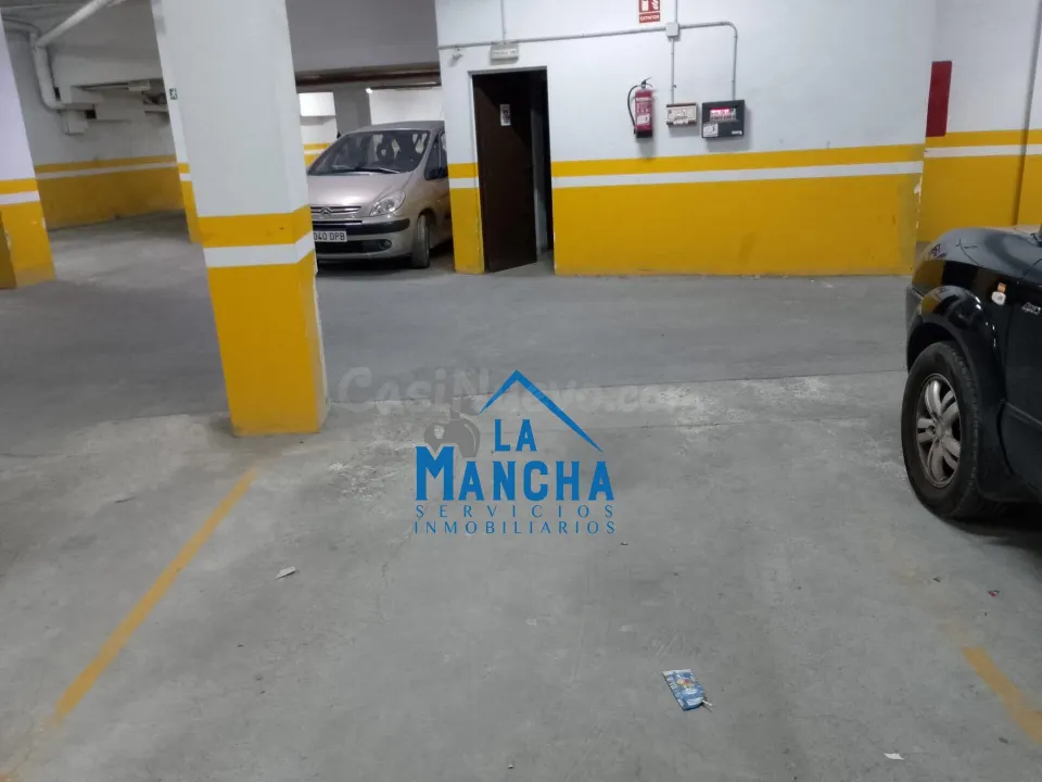 *23.000€* inmobiliaria la mancha vende plaza de garaje en zona san pablo de Albacete