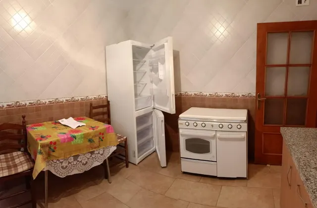 CASA FAMILIAR EN FINES ( ALMERÍA) DE 7 habitaciones. — 15
