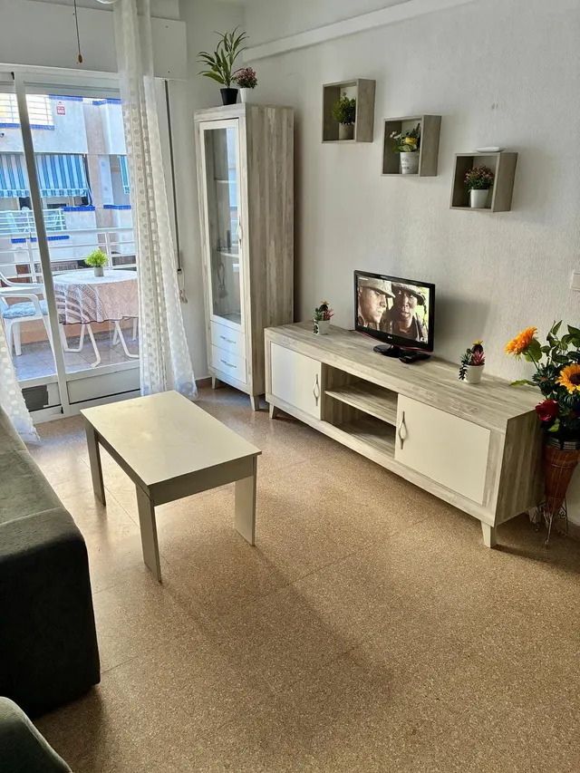 Alquiler de larga estancia en Guardamar en apartamento de 1 habitación. — 4