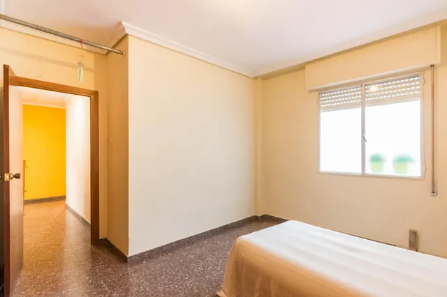 VIVIENDA CON GRAN PATIO PRIVADO FRENTE AL NUEVO HOTEL BARCELÓ 5★ — 38