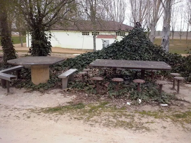 Se vende bodega-merendero con terreno y posibilidad de const - foto 4