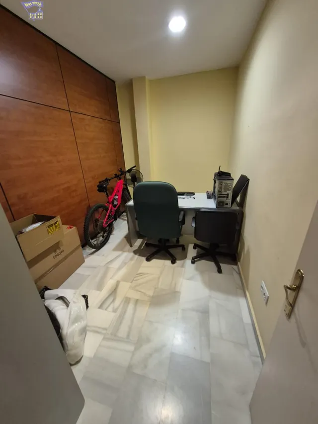 SE VENDE LOCAL COMERCIAL EN ZONA CERCANO A CENTRO — 6