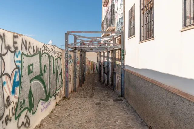 ¡Oportunidad única en el corazón del Albaycín Bajo! — 10