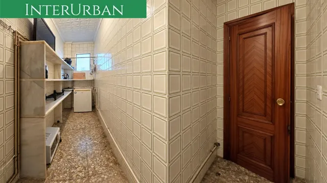 Oportunidad - Amplia casa de 197 m2 con 4 dormitorios y terraza en Benissanó — 6