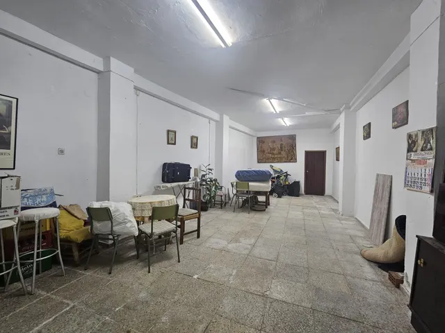 VIVIENDA EN LA CARRETERA PRINCIPAL DE ALCOLEA — 33