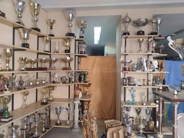ALQUILER DE LOCAL COMERCIAL - foto 5